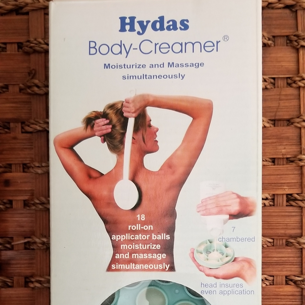 BRAND NEW! Moisturizer & Massaging Wand